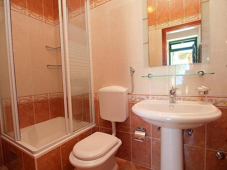 Ferienhaus Bellavista Mit Beheiztem Pool Und Garten Makarska